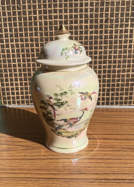 Lot 076: Vintage Sadler Ginger Jar - Bird of Paradise / Exotic Bird