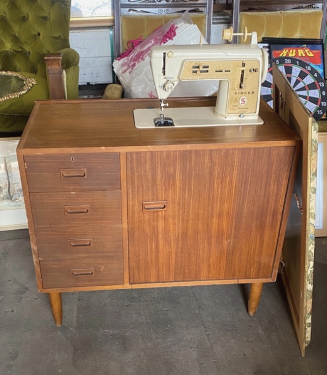 Lot 074: Vintage Singer Sewing Machine 650G Golden Panoramic & MCM Teak Cabinet