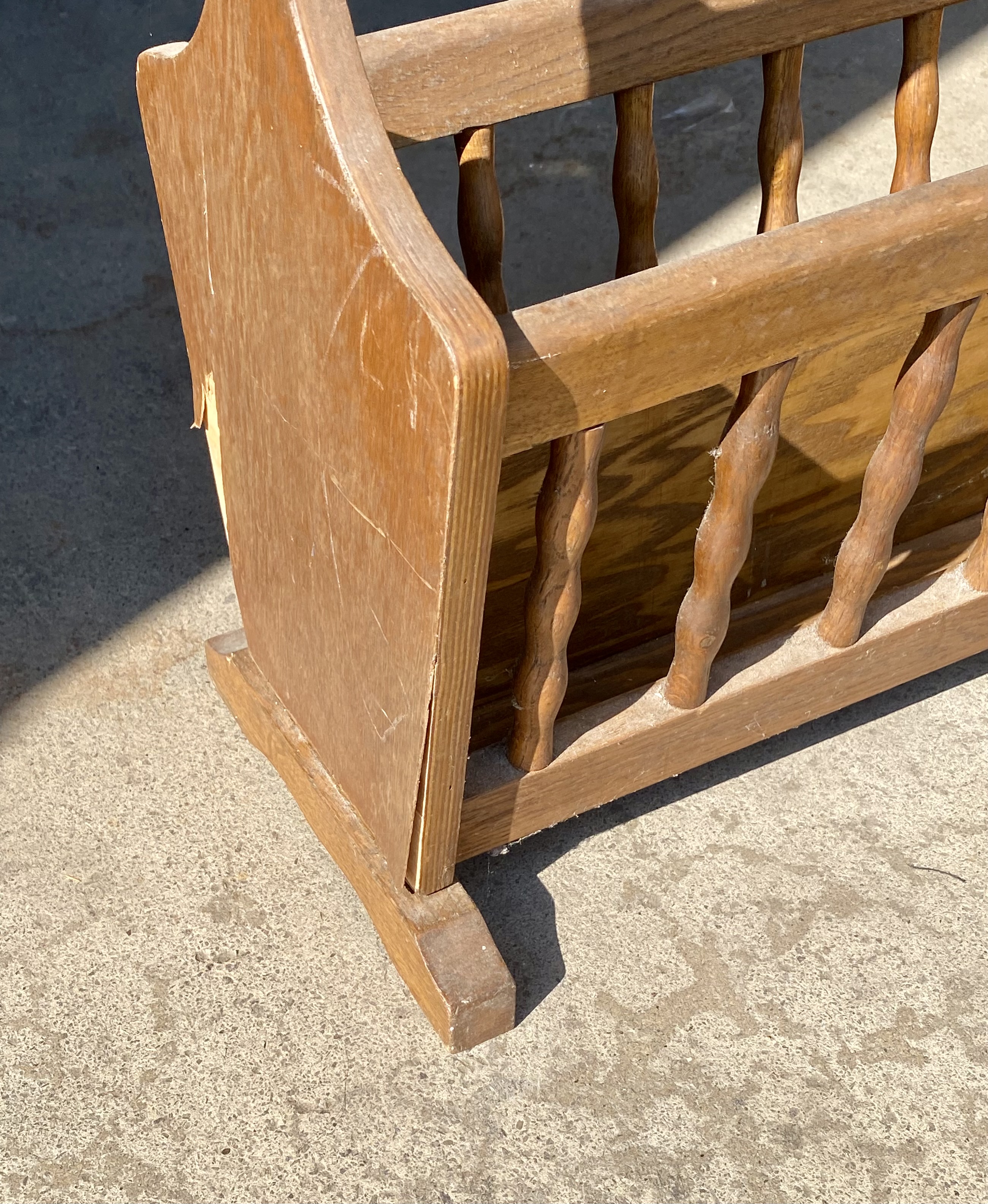 vintage-spindle-wooden-magazine-rack-newspaper-stand-a-f-upcycle-project-263-2