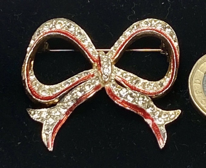 Lot 050: Vintage Sterling Mint Red Enamel Bow Brooch - Queen Mother Style