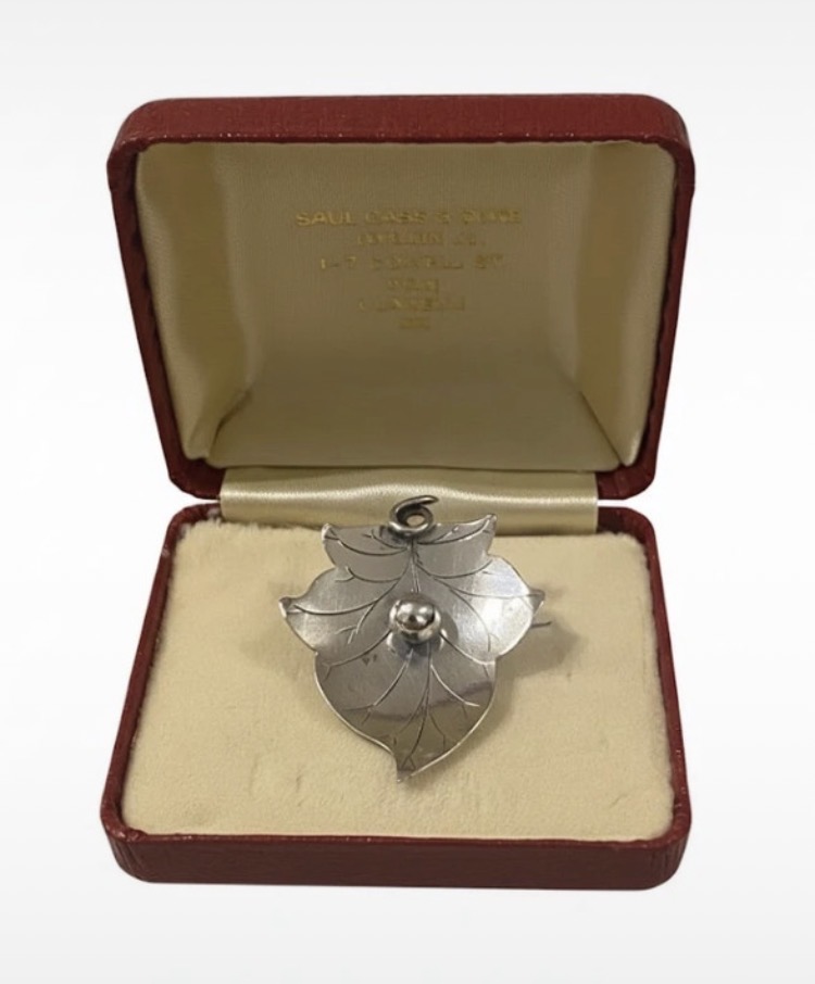 Lot 188: Vintage Sterling Silver Leaf Brooch Pendant & Box Gift For Her Botanical