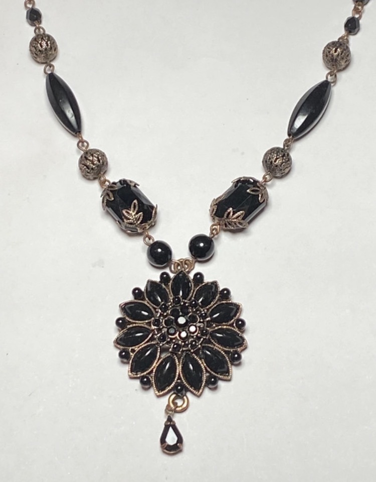 vintage-victorian-revival-black-acrylic-necklace-gothic-filigree-drop-164-3